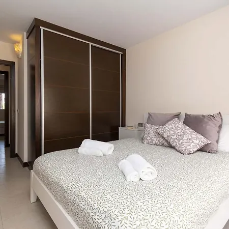 El Horno 2 - Two Bed Apartment Playa Paraiso (Tenerife)